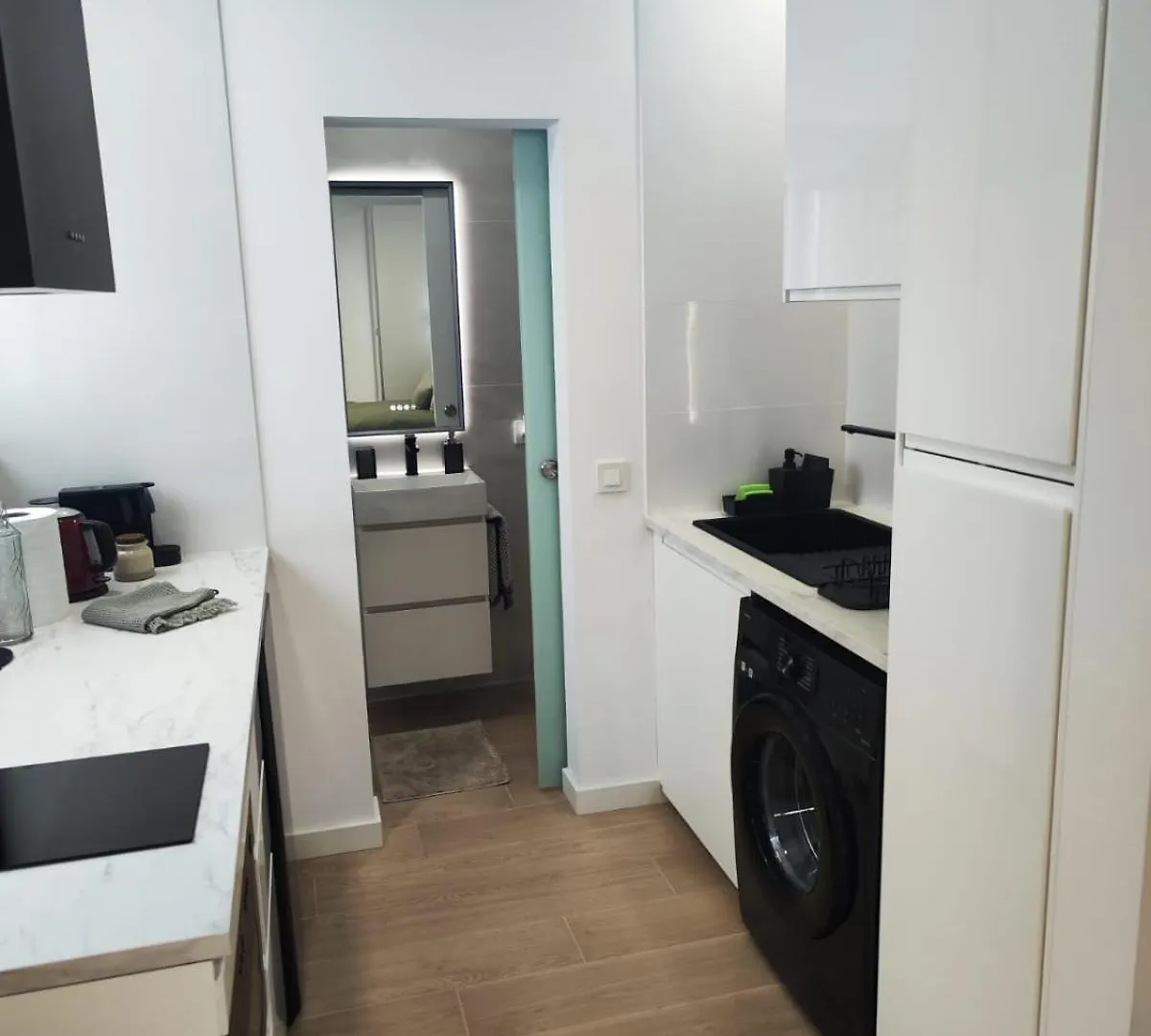 Kubik B&W, Las Canteras Beach And Restaurants Las Palmas de Gran Canaria Apartment